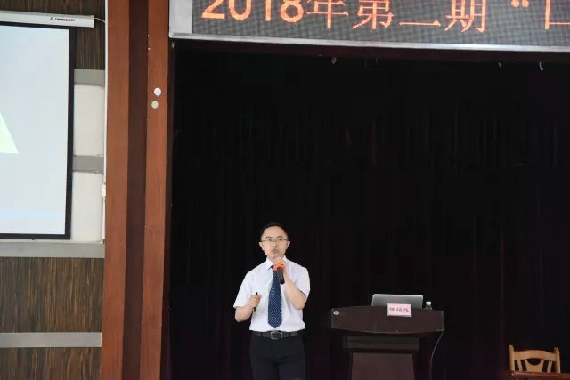 荣昌区有多少人口_重庆荣昌区医院照片(2)