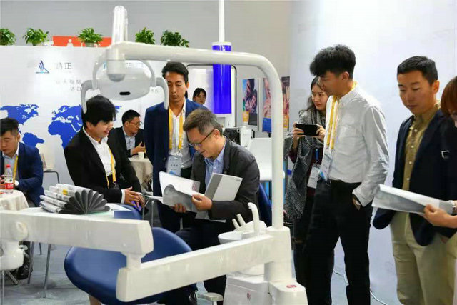 昆明有多少人口2019年_南宁有多少人口2020年(3)