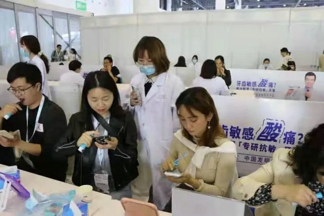 葛立宏教授,华西口腔医院李继遥教授,石冰教授,宫苹教授,第四军医大学