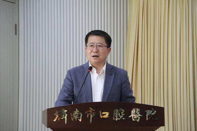 杜毅院长致辞表彰2021年度星级护士优秀护士,星级护士代表发言你我